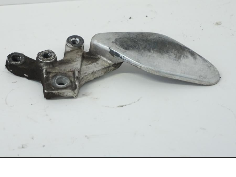 Höger sida på Fotpinnefäste från en Yamaha YZF 1000 R -1997 motorcykel.