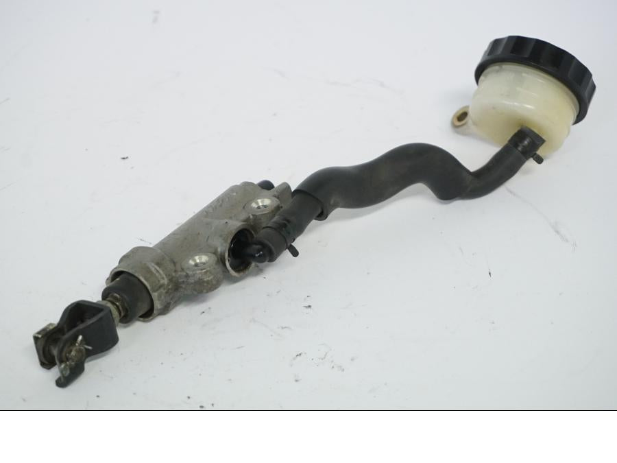 Snett uppifrån på Bromshuvudcylinder från en Honda CBR 600 -1998 motorcykel.