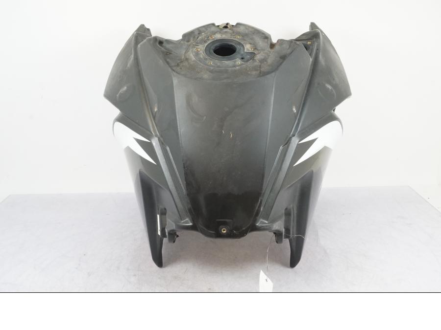 Höger sida på Bensintank från en KTM 1290 Super Adventure R -2018 motorcykel.