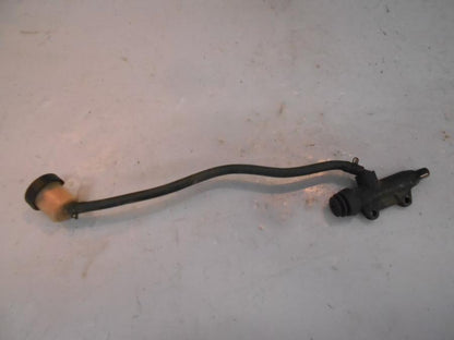 Baksidan på Bromshuvudcylinder från en Ducati Multistrada 1200 -2012 motorcykel.