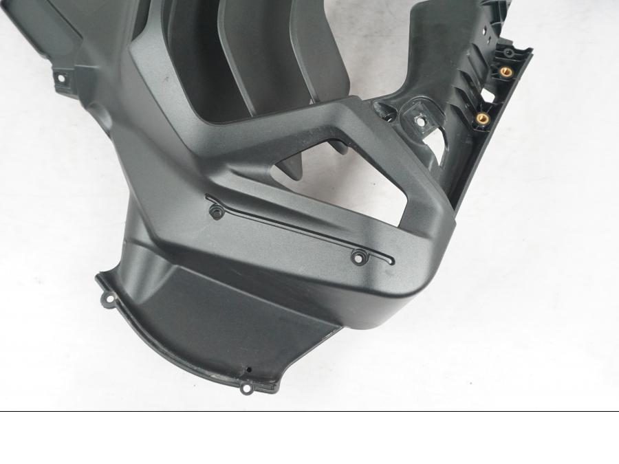 Höger sida på Sidkåpa från en Ducati Multistrada 1158 V4 -2023 motorcykel.