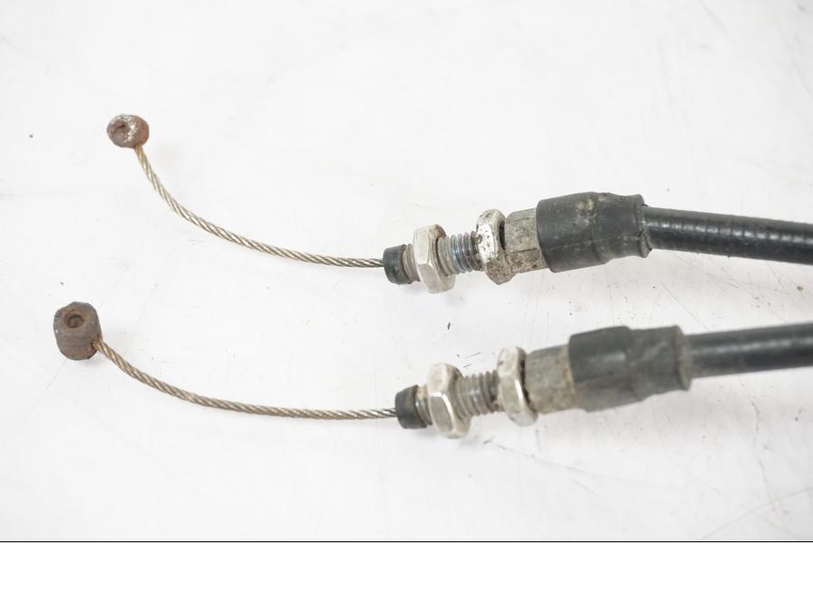 Höger sida på Avgasspjällmotor från en BMW R 1200 GSA -2012 motorcykel.