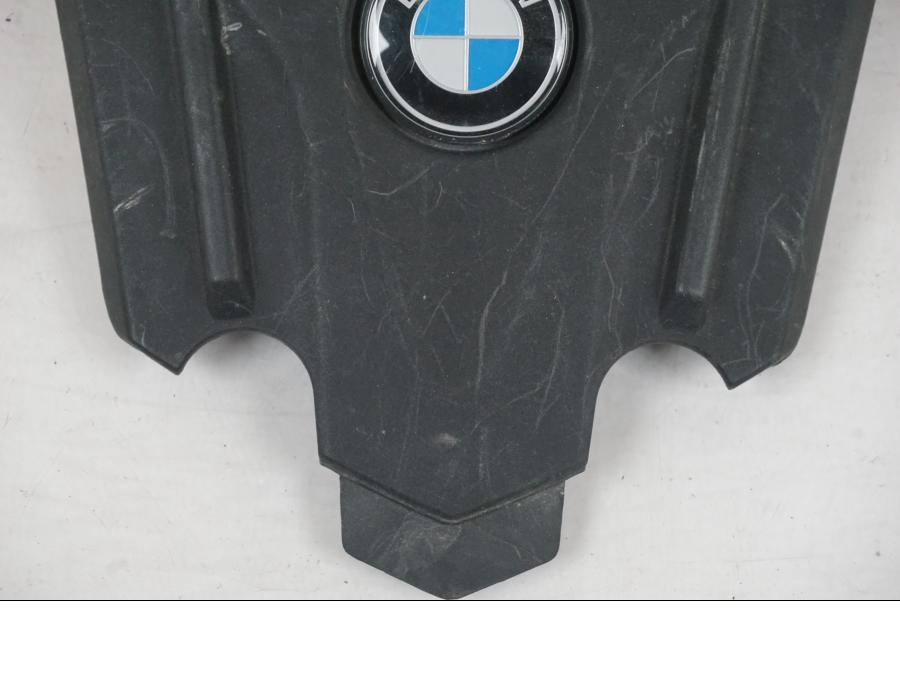 Baksidan på Bakvinge från en BMW F 800 GS -2008 motorcykel.