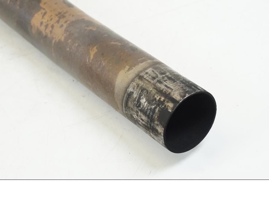 Baksidan på Grenrör från en BMW F 650 CS -2003 motorcykel.