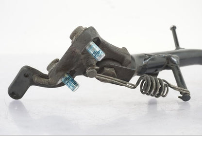Vänster sida på Sidostöd från en Suzuki GSX-R 750 -2006 motorcykel.
