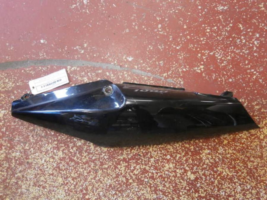 Framsidan på Bakvinge från en Honda CBF 1000 -2007 motorcykel.