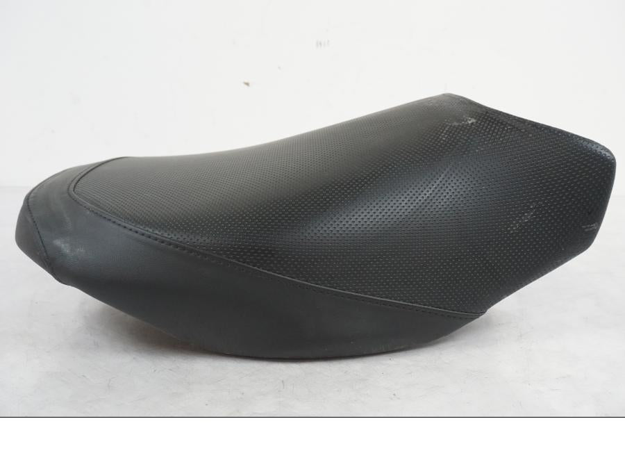 Snett uppifrån på Sadel från en BMW R 1250 GS -2021 motorcykel.