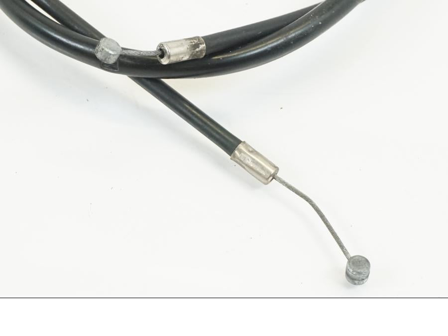 Höger sida på Chokevajer från en Yamaha XV 750 -1998 motorcykel.