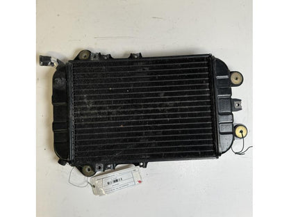 Baksidan på Vattenkyl från en Kawasaki VN 750 -1994 motorcykel.