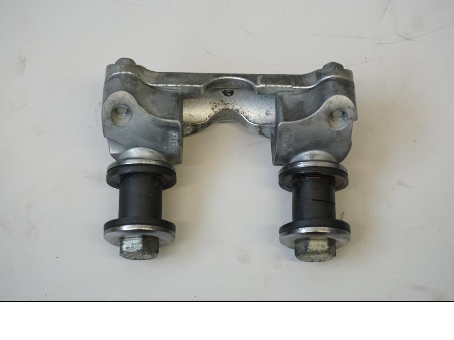 Baksidan på Styrfäste från en H-D Street Glide FLHX -2015 motorcykel.