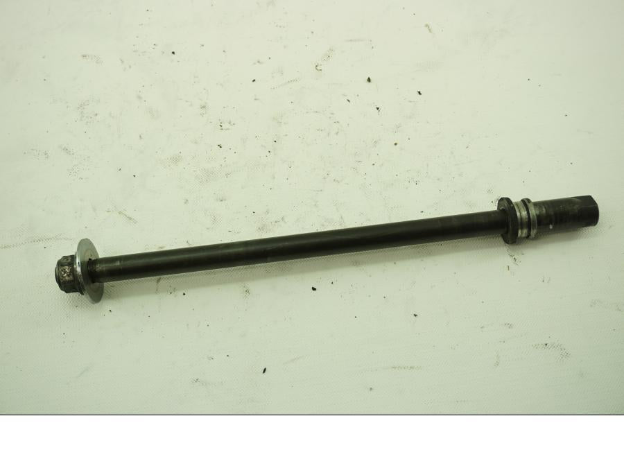 Framsidan på Axel från en Yamaha XVS 1100 -2000 motorcykel.