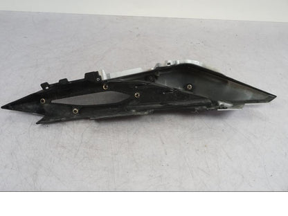 Vänster sida på Bakvinge från en Yamaha MT-09 SP -2018 motorcykel.