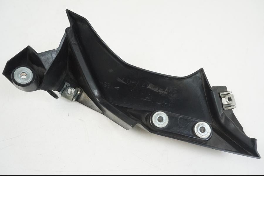 Extrabild1 på Sidkåpa från en Yamaha YZF 1000 R1 -2006 motorcykel.