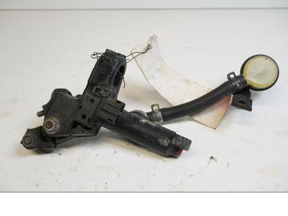 Höger sida på Kopplingshuvudcylinder från en Kawasaki ZXR 750 -1989 motorcykel.