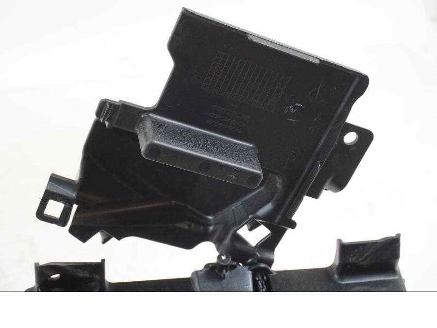 Extrabild2 på ABS Låda från en Honda CB 650 F Hornet -2017 motorcykel.