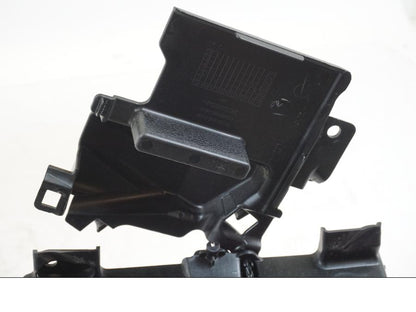 Extrabild2 på ABS Låda från en Honda CB 650 F Hornet -2017 motorcykel.