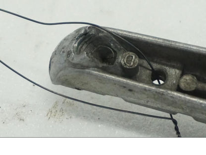 Höger sida på Fotpinne från en Yamaha YZF-R 125 -2008 motorcykel.