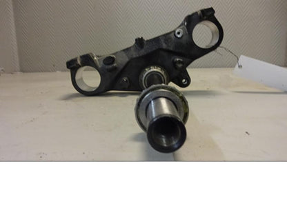 Snett uppifrån på Gaffelkrona från en BMW F 800 GT -2015 motorcykel.