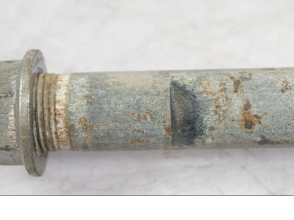 Höger sida på Axel från en Kawasaki ZX-10R -2008 motorcykel.