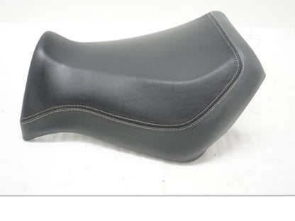 Framsidan på Sadel från en Yamaha MT-03 -2007 motorcykel.