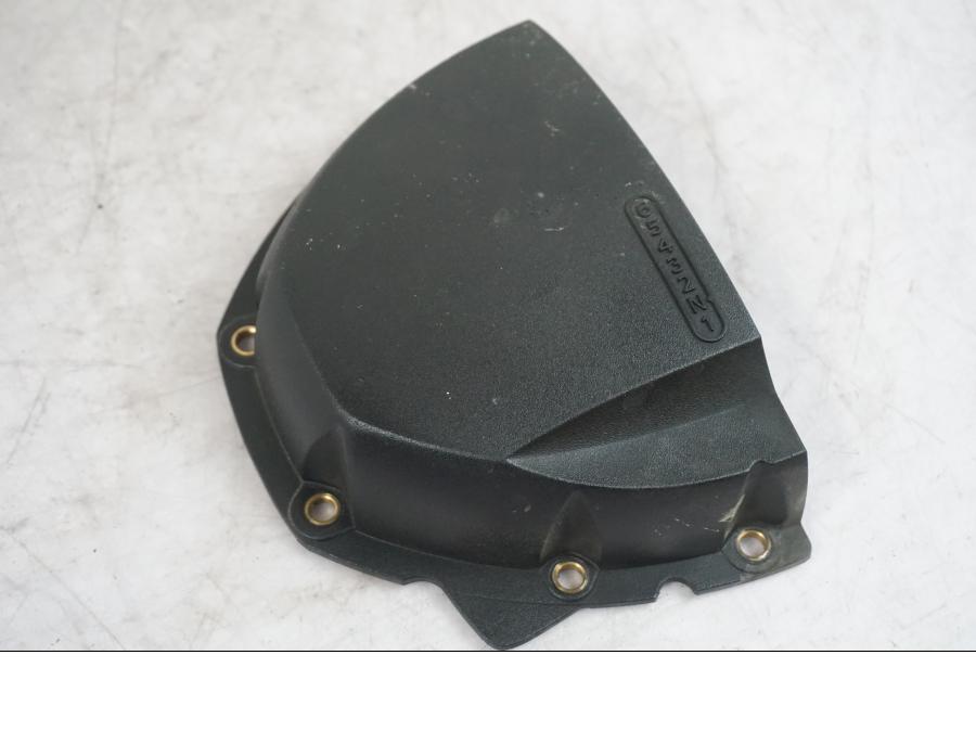 Framsidan på Drevkåpa från en Triumph Tiger -2009 motorcykel.