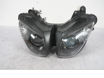 Framsidan på Strålkastare från en Kawasaki ZX-10R -2008 motorcykel.