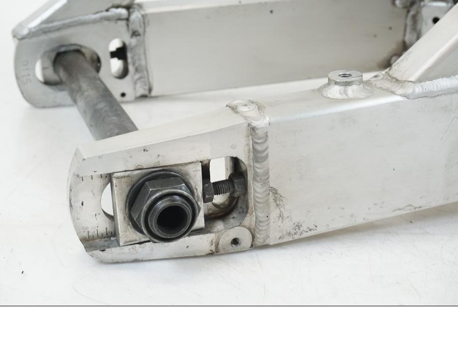 Extrabild3 på Sving från en Yamaha YZF R6 -1999 motorcykel.