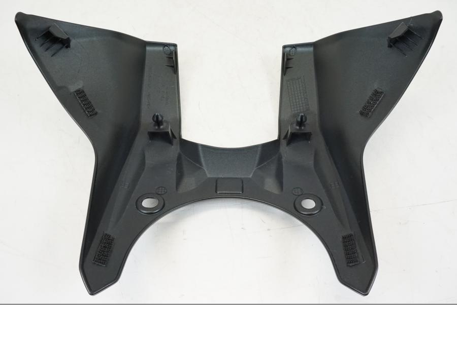 Vänster sida på Bensintankskåpa från en Honda CBR 650 R -2019 motorcykel.