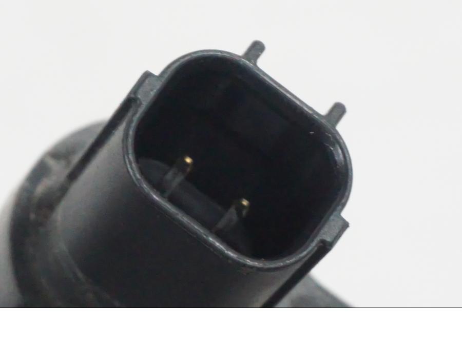 Höger sida på Luftburksensor från en MV Agusta Dragster -2014 motorcykel.