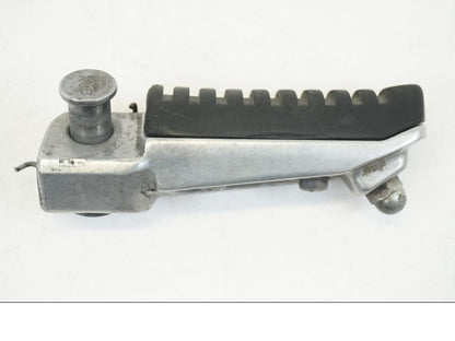 Höger sida på Fotpinne från en Kawasaki ZX-12R -2000 motorcykel.