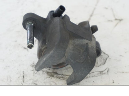 Höger sida på Bromsok från en Honda SH 300 A -2011 scooter.