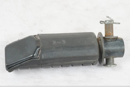 Höger sida på Fotpinne från en Honda NT 650 V -2002 motorcykel.