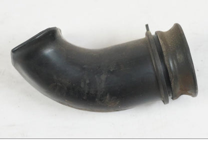 Snett uppifrån på Luftburksnorkel från en Suzuki VZR 1800 -2009 motorcykel.