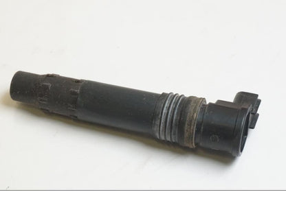 Höger sida på Tändspole från en KTM 1190 Adventure -2015 motorcykel.