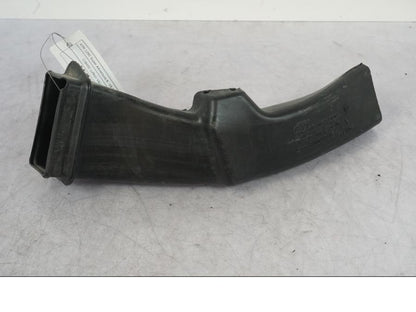 Baksidan på Luftrör från en KTM 1290 Super Adventure R -2018 motorcykel.