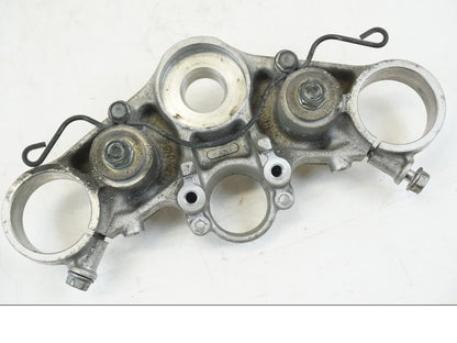 Vänster sida på Gaffelkrona från en Honda ST 1300 -2002 motorcykel.