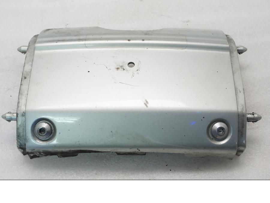 Framsidan på Sidopanel från en Yamaha XVZ 13TD -1999 motorcykel.