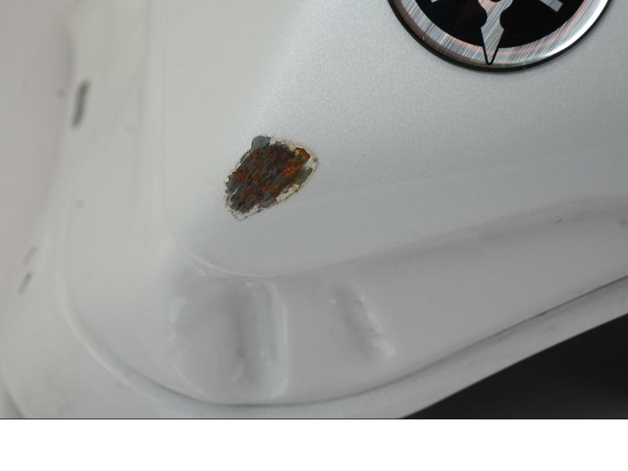 Extrabild5 på Bensintank från en Yamaha YZF 1000 R1 -2009 motorcykel.