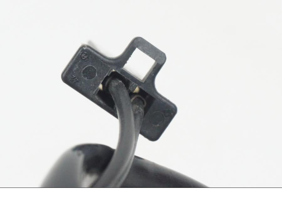 Höger sida på Bromsljuskontakt från en Yamaha XJ 900 -1997 motorcykel.