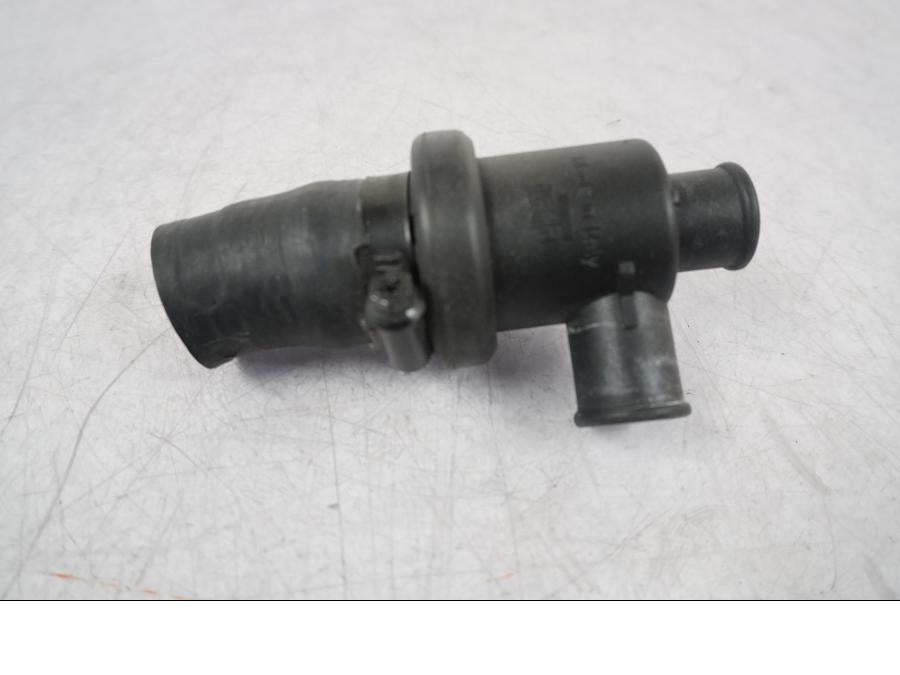 Framsidan på Vattentermostathus från en Ducati Multistrada 1260 -2020 motorcykel.