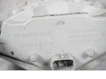 Snett nerifrån på Baklampa från en Kawasaki ZX-10R -2008 motorcykel.