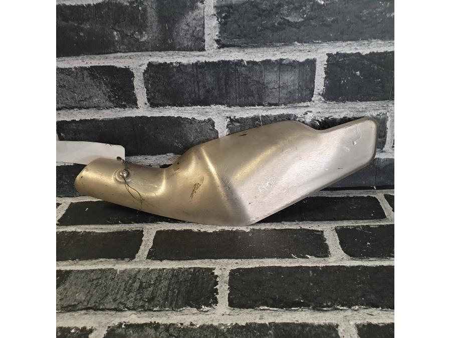 Framsidan på Värmeskydd från en KTM 690 SM -2007 motorcykel.