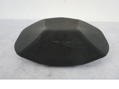 Snett uppifrån på Sadel från en KTM 1290 Super Duke R -2021 motorcykel.