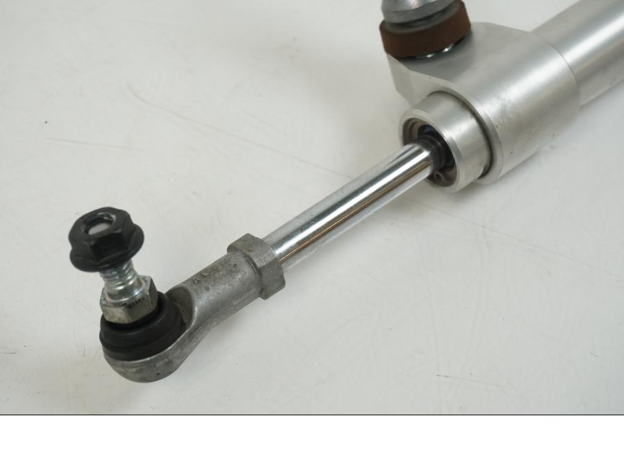 Extrabild1 på Styrdämpare från en BMW S 1000 R -2019 motorcykel.