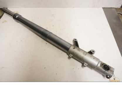 Framsidan på Gaffelben från en BMW R 1100 S -1999 motorcykel.