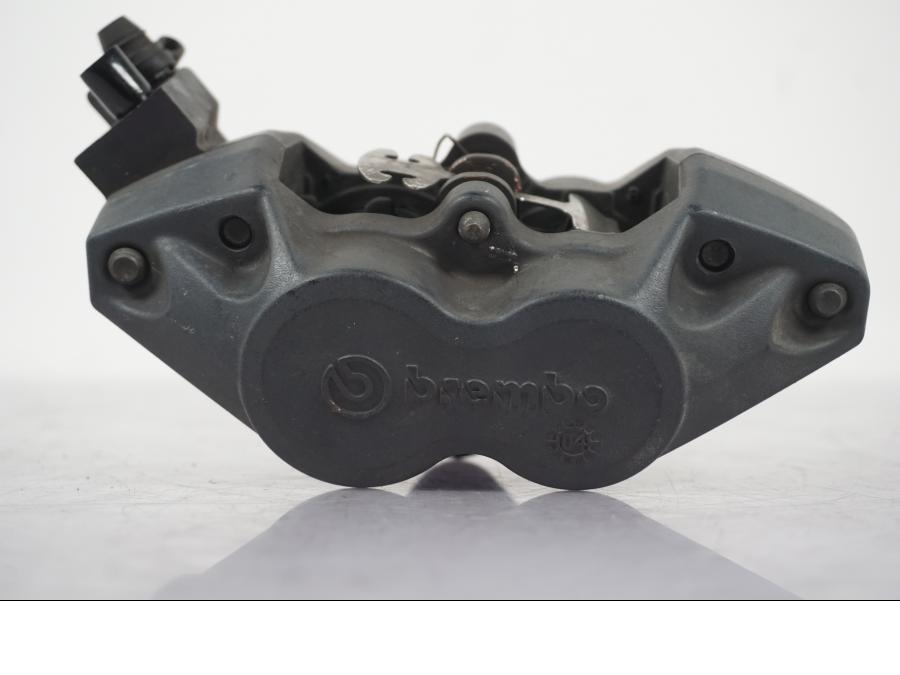 Snett uppifrån på Bromsok från en BMW R 1200 GS -2005 motorcykel.