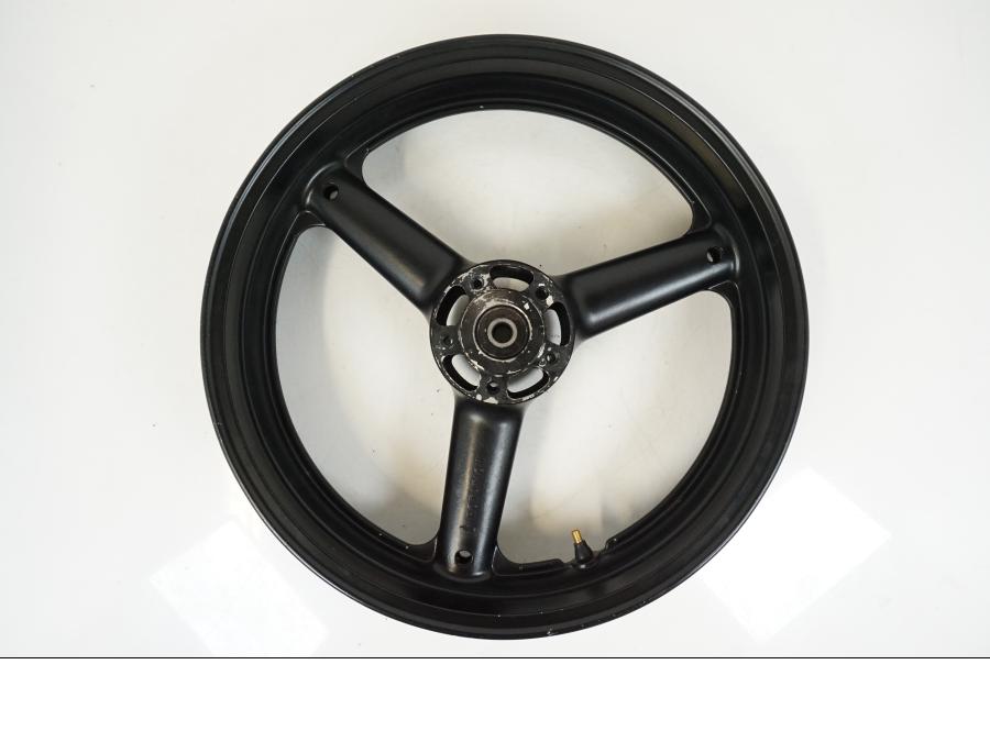 Extrabild1 på Fälg från en Suzuki GSX 600 F -1998 motorcykel.