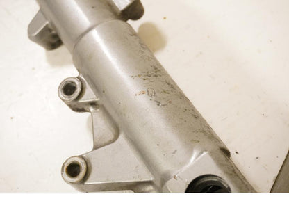 Höger sida på Gaffelben från en Kawasaki ZX-6R -1997 motorcykel.