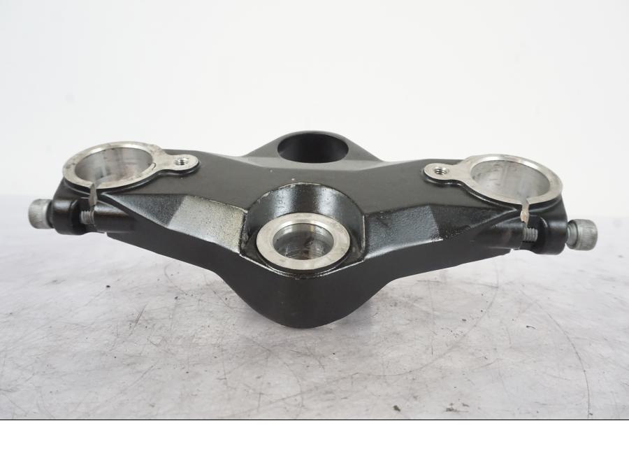 Baksidan på Gaffelkrona från en Yamaha YZF-R 125 -2008 motorcykel.