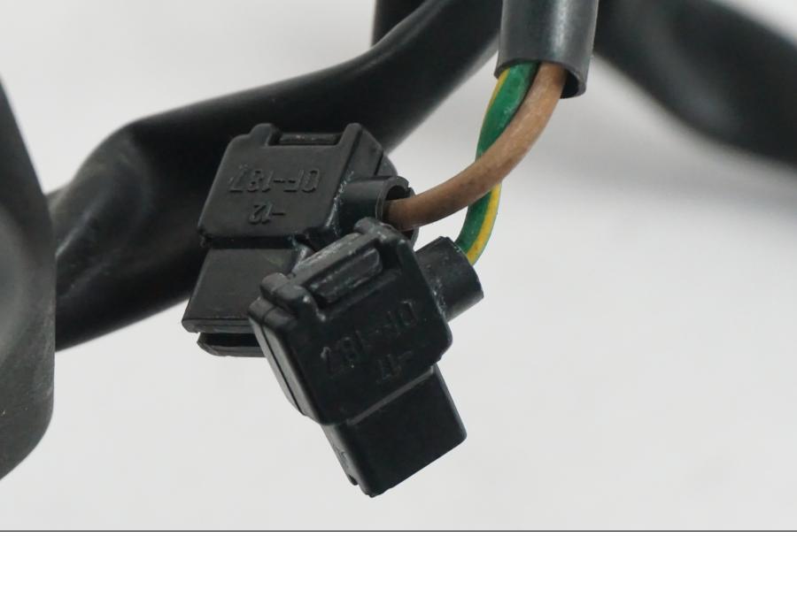 Extrabild1 på Styrelreglage från en Yamaha YZF 1000 R1 -2007 motorcykel.